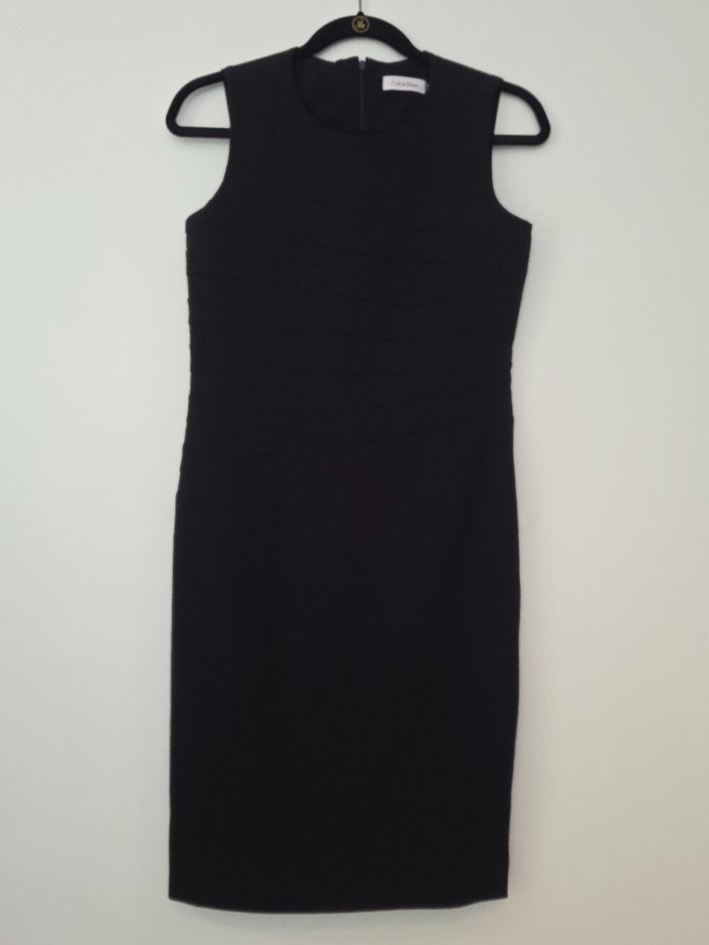 Calvin Klein Black Tiered Sheath Dress Fully Lined Size 2